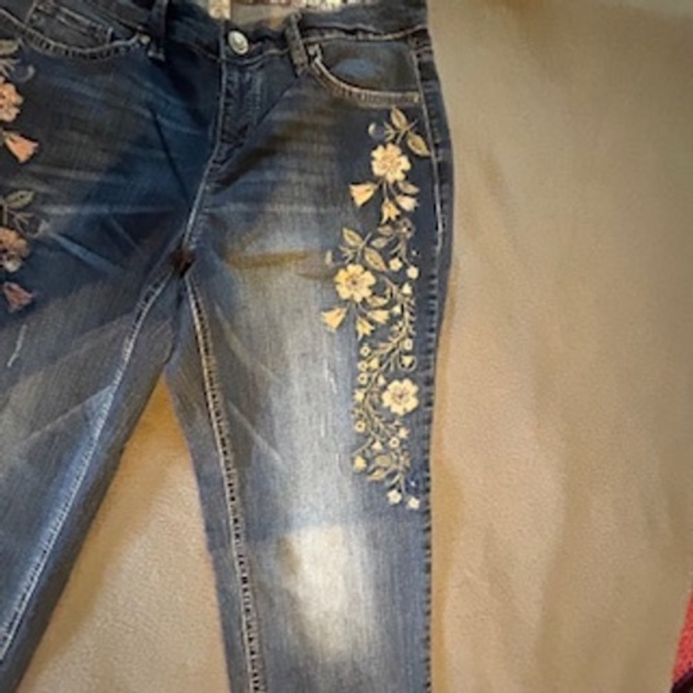 Vintage America Blues Bestie Jeans Skinny Floral Embroidered Denim Size 8/29 R - Picture 14 of 15